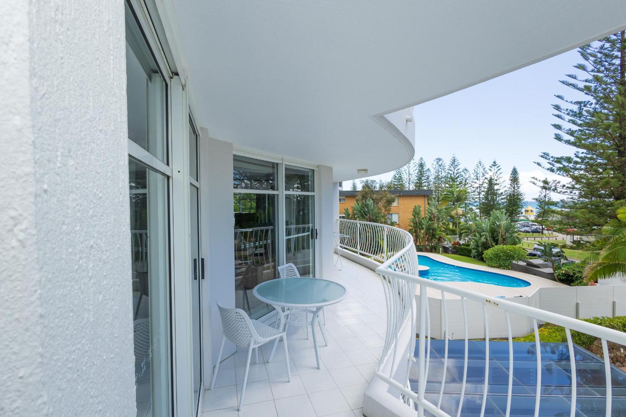 Burleigh Surf Apartments Gold Coast Exterior photo