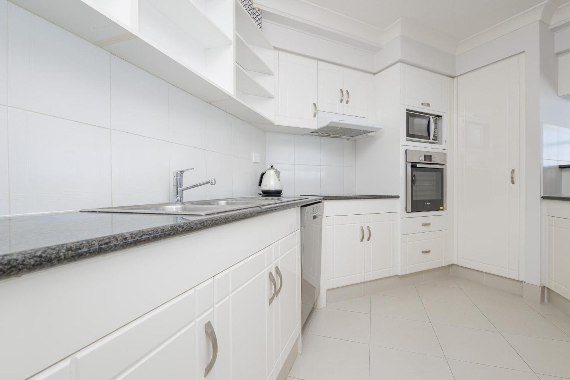 Burleigh Surf Apartments Gold Coast Exterior photo